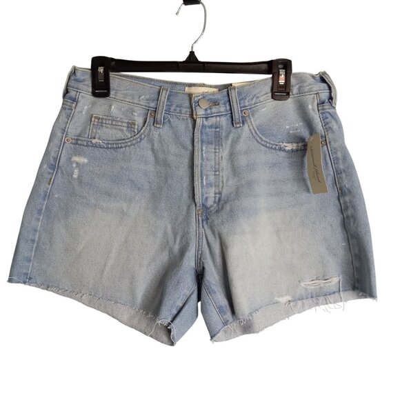 Universal Thread Size 6 Shorts Womens Light Wash Denim Jean Recycled Cotton NEW - Picture 1 of 10